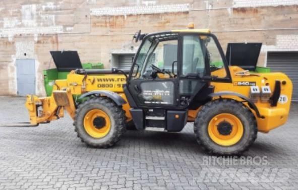 JCB 540-140 テレスコーピックハンドラー