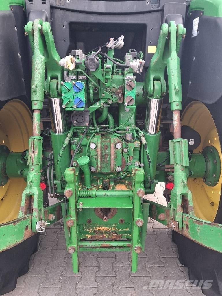 John Deere 6150 R トラクター