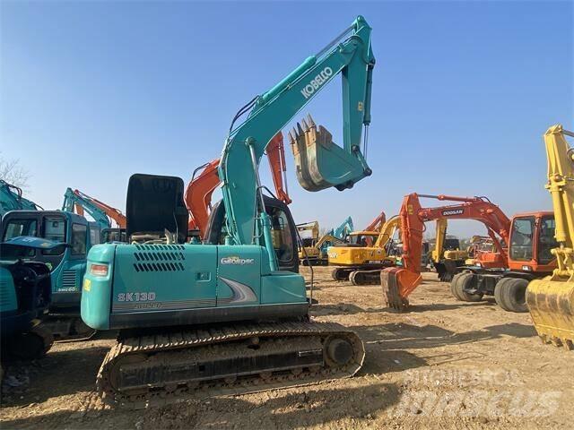 Kobelco SK 130 中型油圧ショベル 7ｔ-12ｔ（ユンボ・パワーショベル・バックホー）