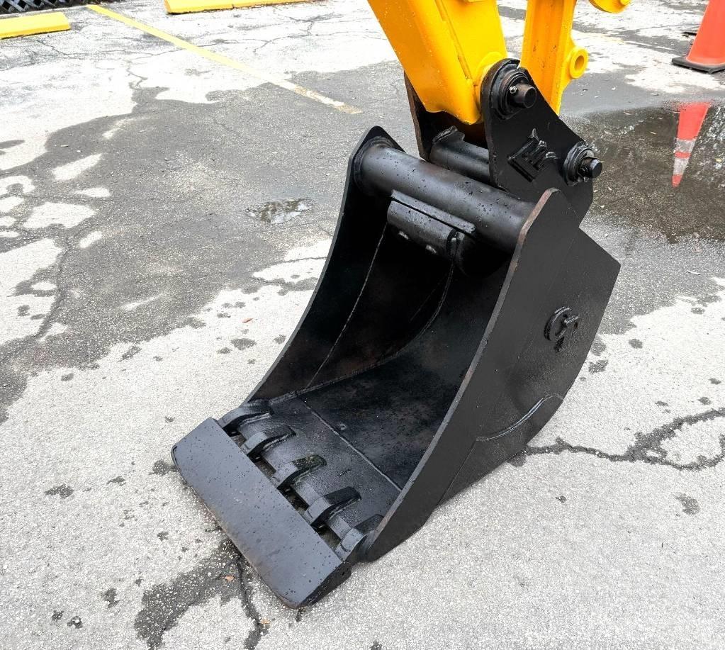 JCB 3 CX バックホーローダー
