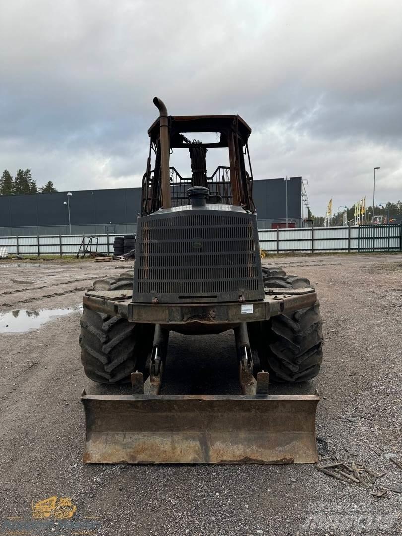 John Deere 1110D フォワーダー
