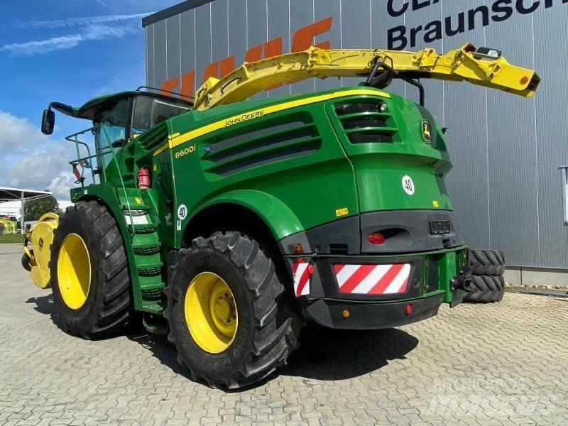John Deere 8600i 自走式フォレージハーベスター