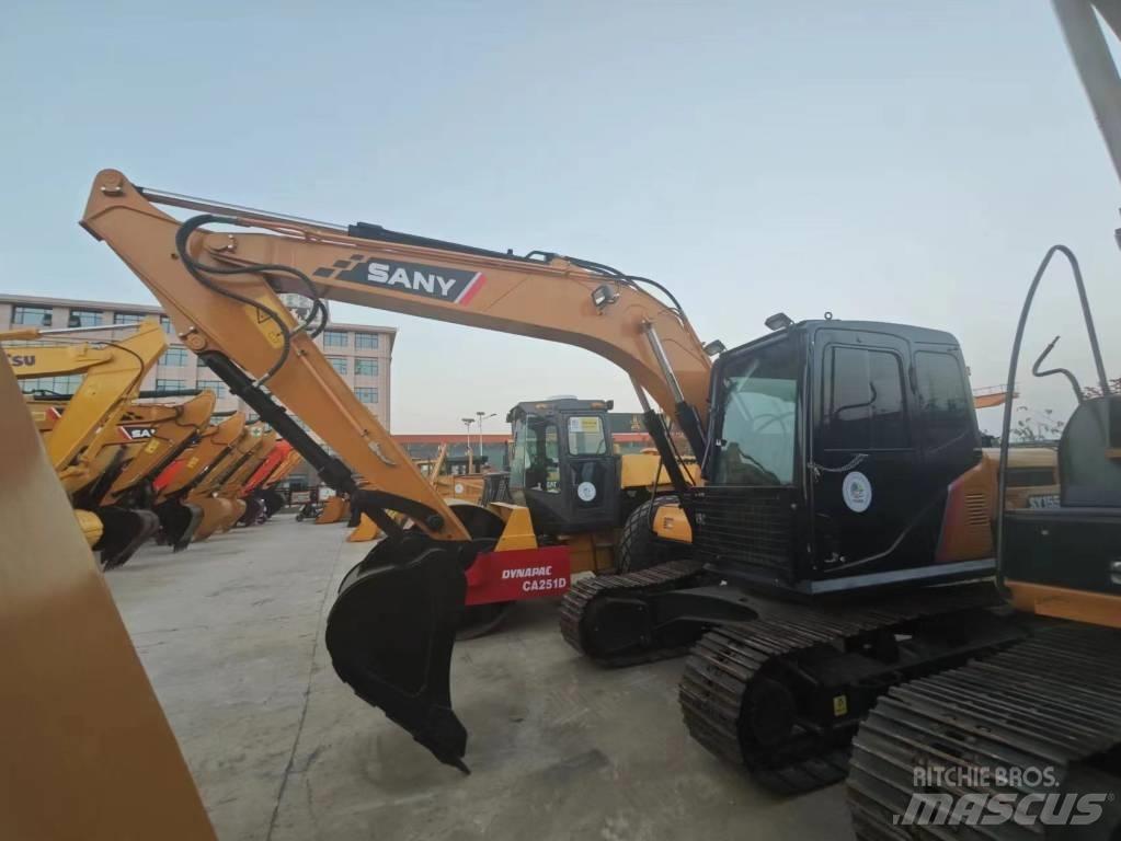 Sany SY 155 C 大型油圧ショベル12t以上（パワーショベル・ユンボ）