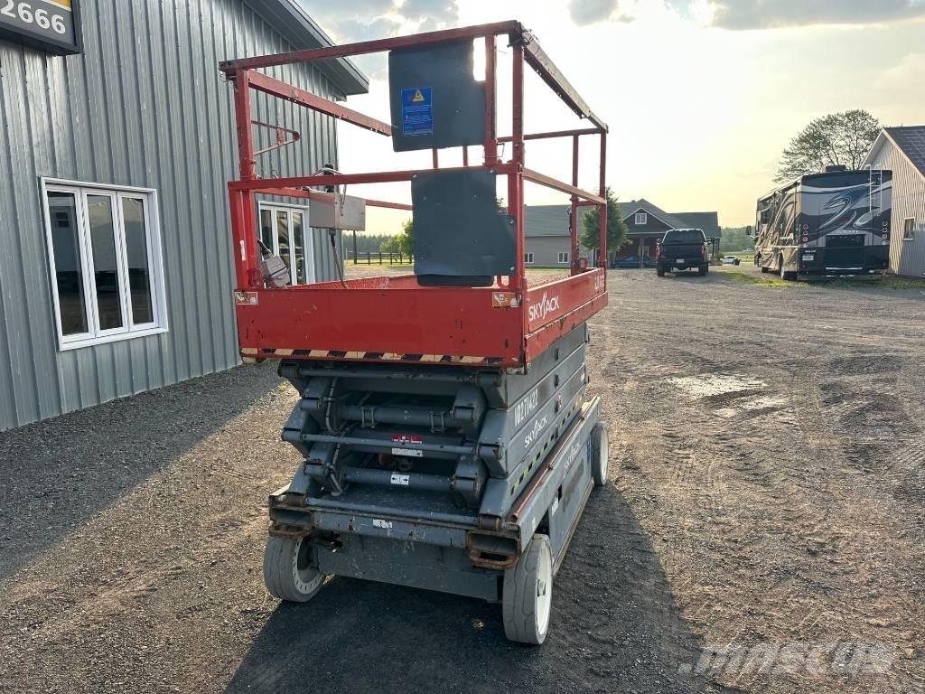 SkyJack SJ 4632 シザースリフト