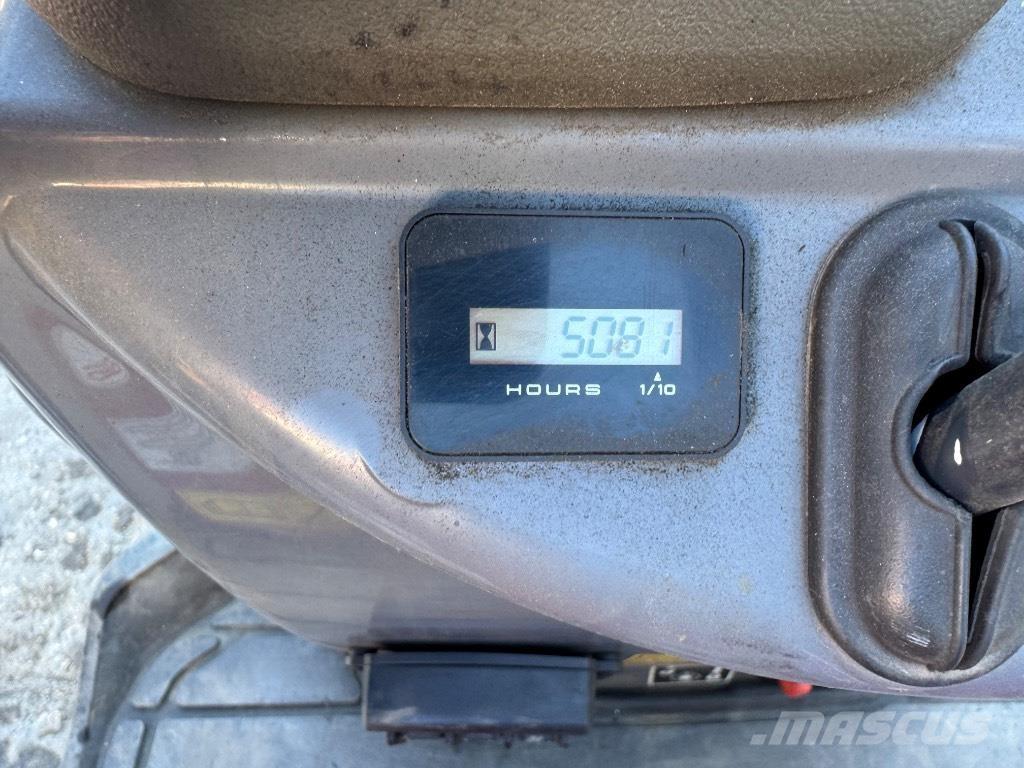 Yanmar SV08 (1E069) ミニ油圧ショベル 7t以下（ミニユンボ・ミニディガー）