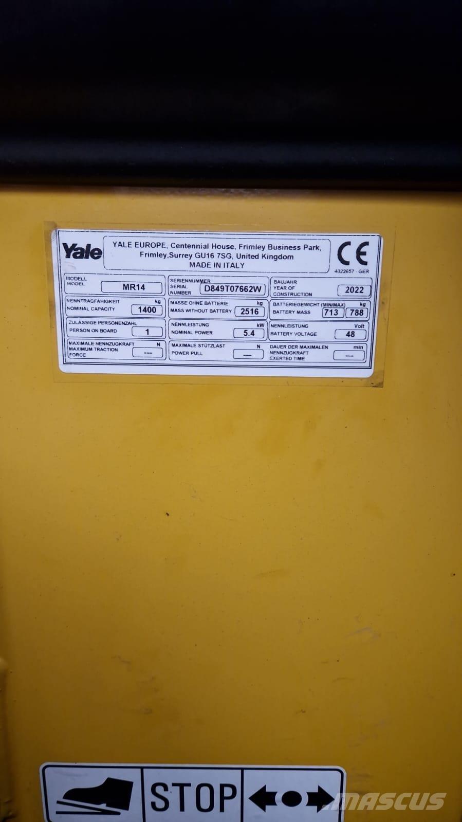 Yale MR14 リーチフォークリフト
