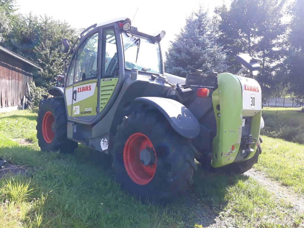 CLAAS Scorpion 7040 テレスコーピックハンドラー