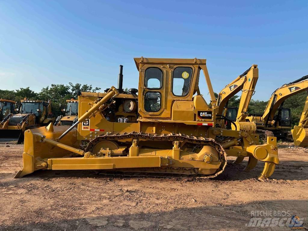 CAT D 7 G ブルドーザー