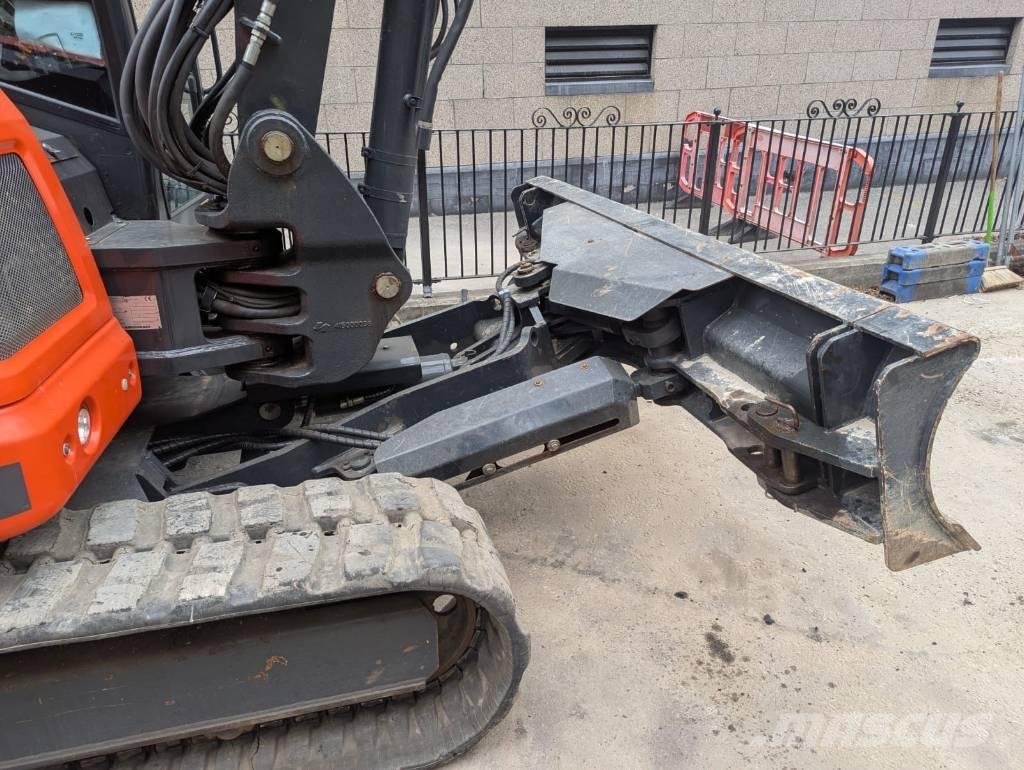 Eurocomach ES 95TR4 中型油圧ショベル 7ｔ-12ｔ（ユンボ・パワーショベル・バックホー）