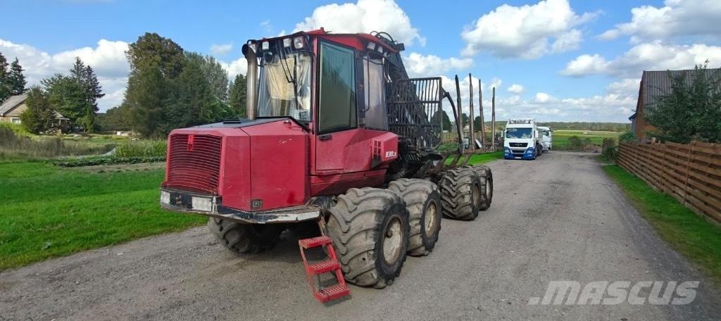 Valmet 830.3 フォワーダー