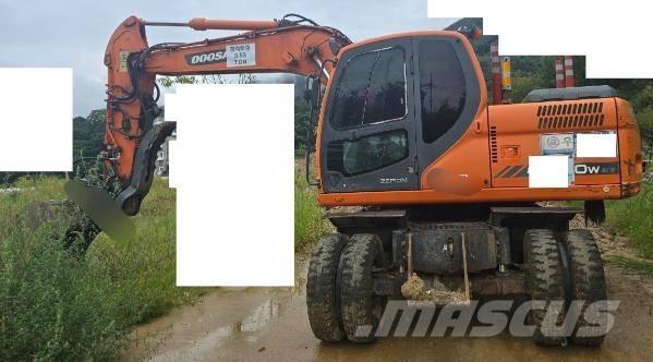 Doosan DX 140 W ホイール式油圧ショベル（パワーショベル・ユンボ・バックホー）