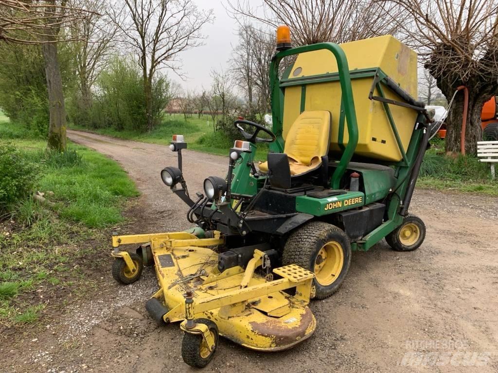 John Deere F 935 乗用・自走モア/芝刈り機