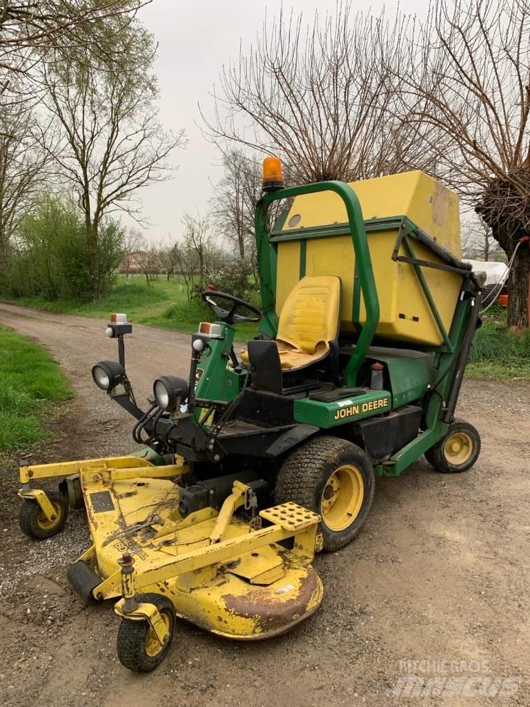 John Deere F 935 乗用・自走モア/芝刈り機