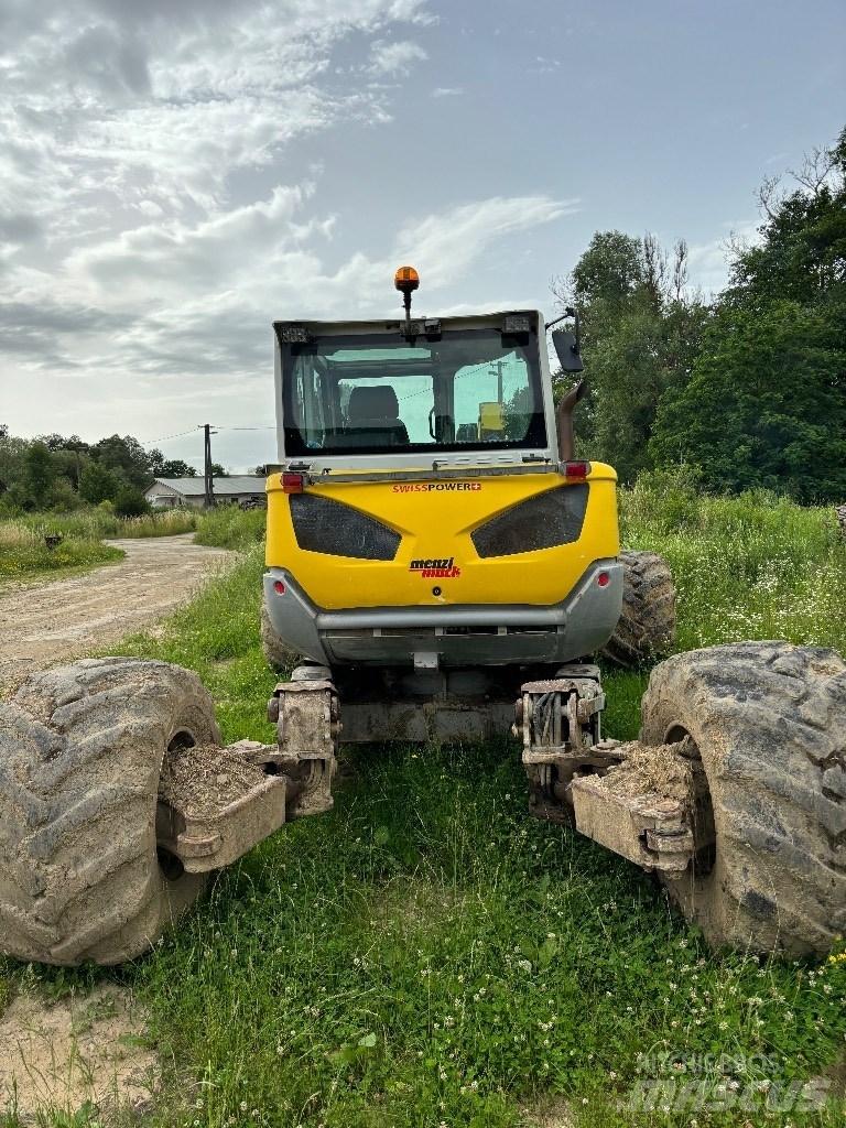 Menzi Muck M 340 特殊油圧ショベル