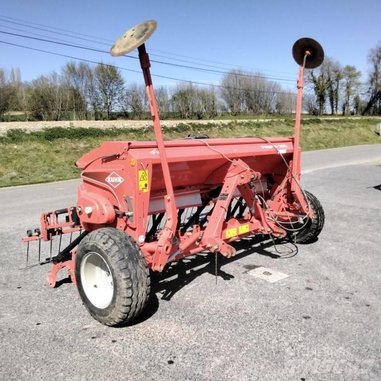 Kuhn Premia 300 ドリル