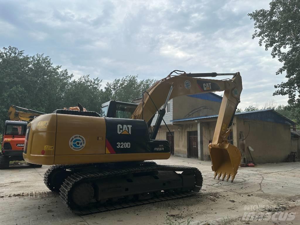 CAT 320D 大型油圧ショベル12t以上（パワーショベル・ユンボ）