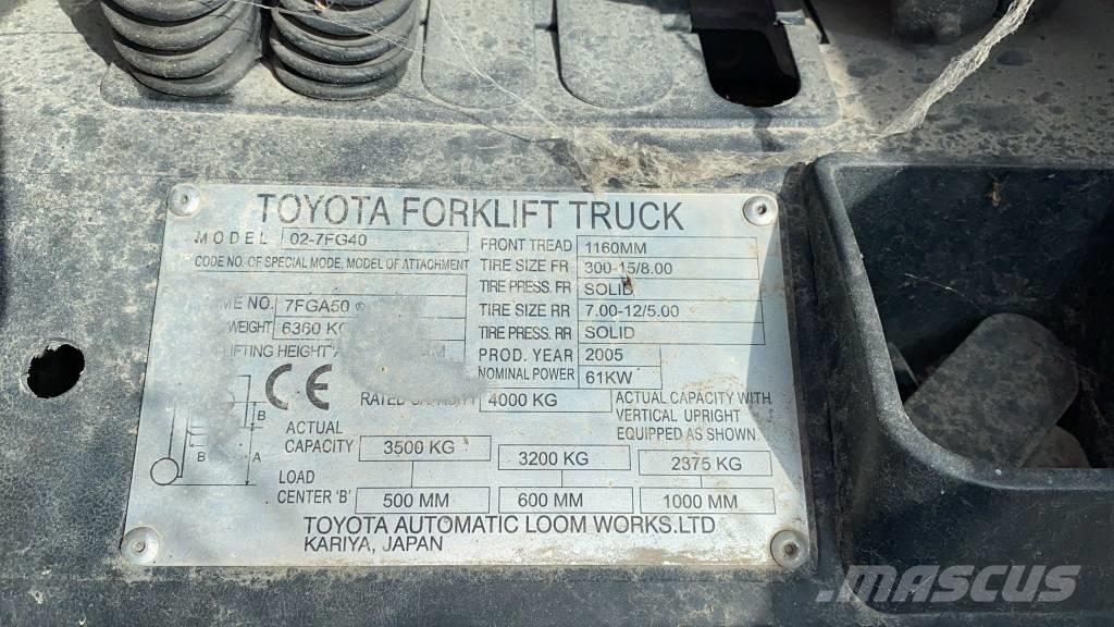 Toyota 02-7 FG 40 LPGフォークリフト