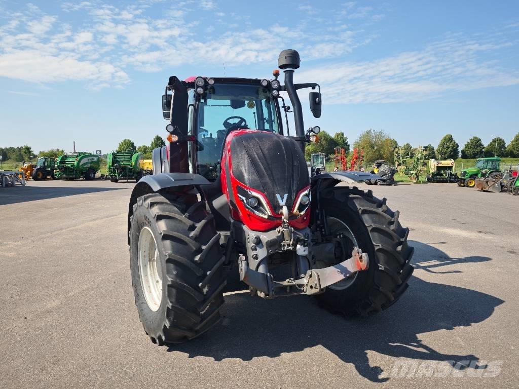 Valtra T 175 E トラクター