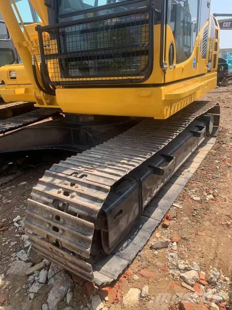 Komatsu PC 120-8 中型油圧ショベル 7ｔ-12ｔ（ユンボ・パワーショベル・バックホー）