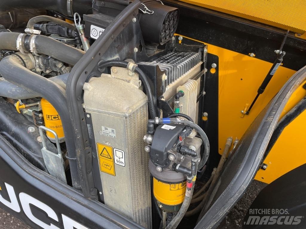 JCB 533-105 テレスコーピックハンドラー