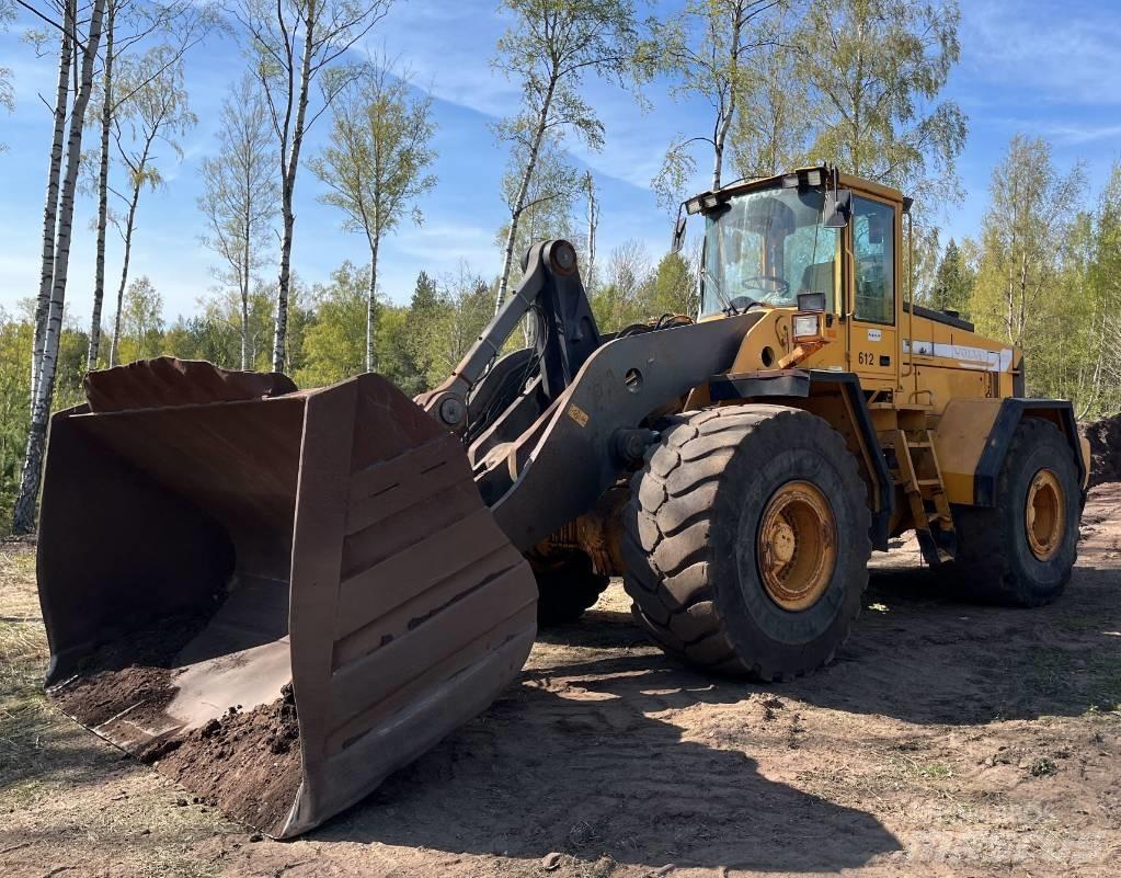 Volvo L 220 ホイールローダー・タイヤショベル