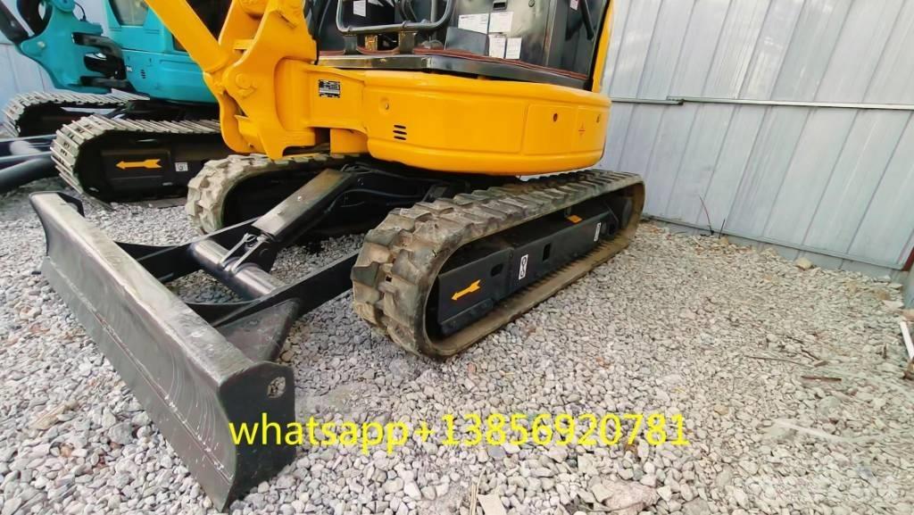 Komatsu PC 30 ミニ油圧ショベル 7t以下（ミニユンボ・ミニディガー）