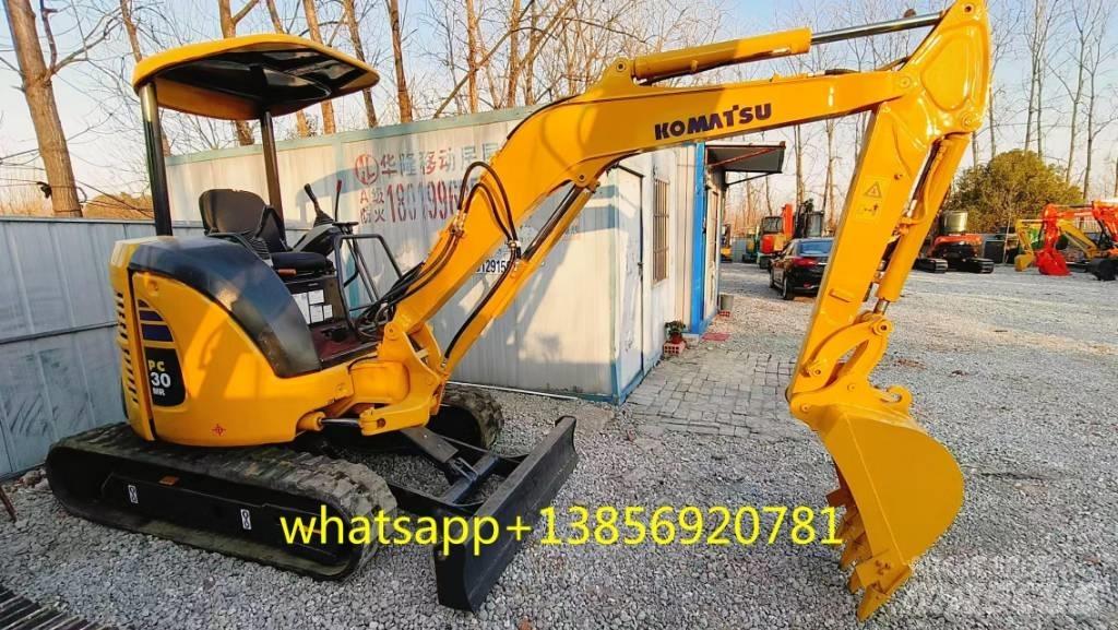 Komatsu PC 30 ミニ油圧ショベル 7t以下（ミニユンボ・ミニディガー）