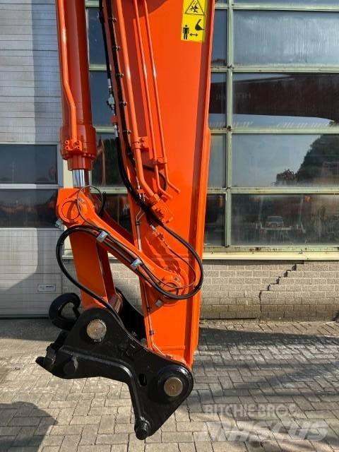 Hitachi ZX 290LCN-5B 大型油圧ショベル12t以上（パワーショベル・ユンボ）
