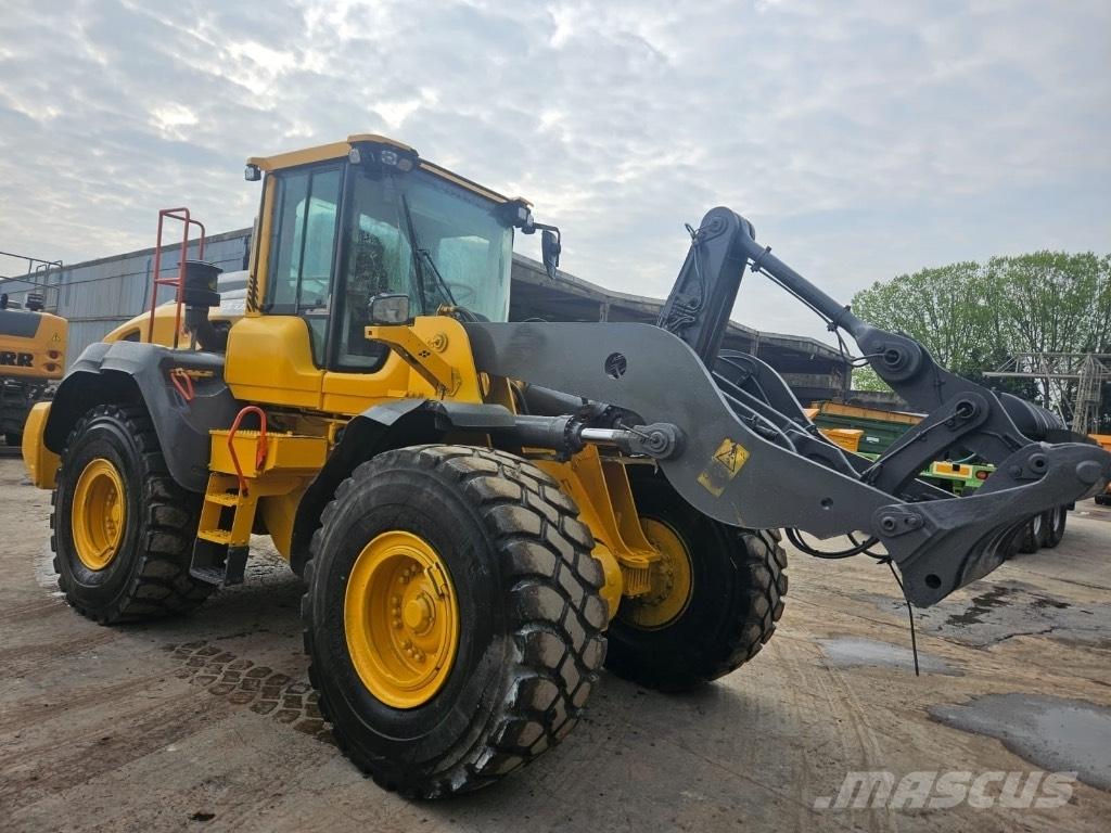 Volvo L 110 H ホイールローダー・タイヤショベル