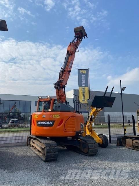 Doosan DX140 LCR-5 大型油圧ショベル12t以上（パワーショベル・ユンボ）
