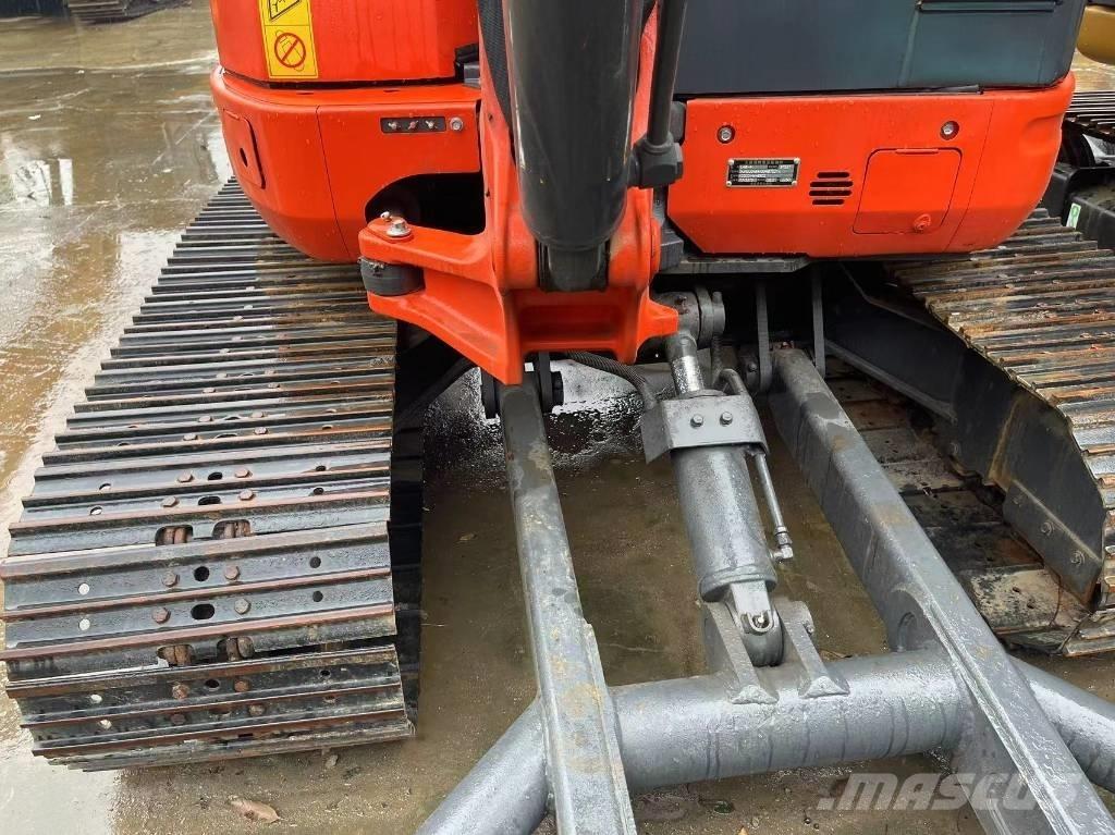 Kubota U 48-4 ミニ油圧ショベル 7t以下（ミニユンボ・ミニディガー）
