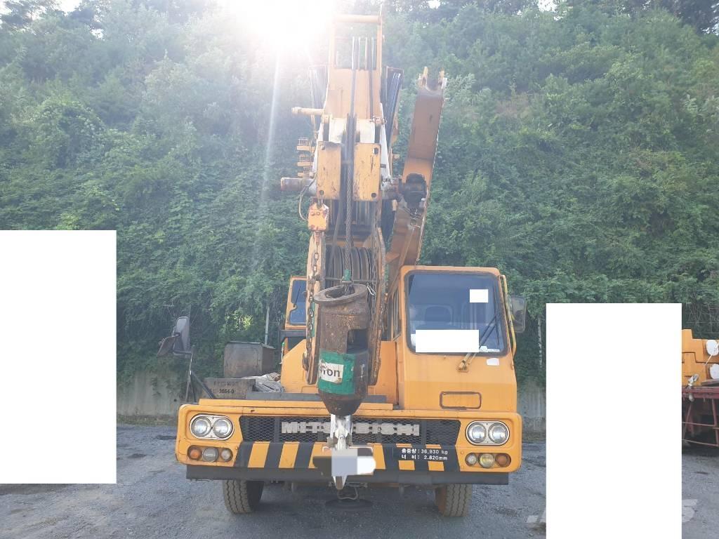 Hyundai HC 50 オールテレーンクレーン