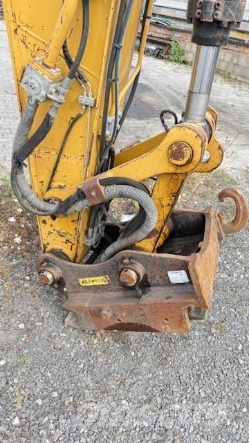 CAT 320 GC 大型油圧ショベル12t以上（パワーショベル・ユンボ）