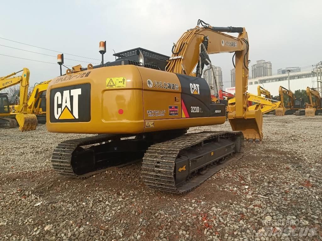 CAT 323 D 大型油圧ショベル12t以上（パワーショベル・ユンボ）