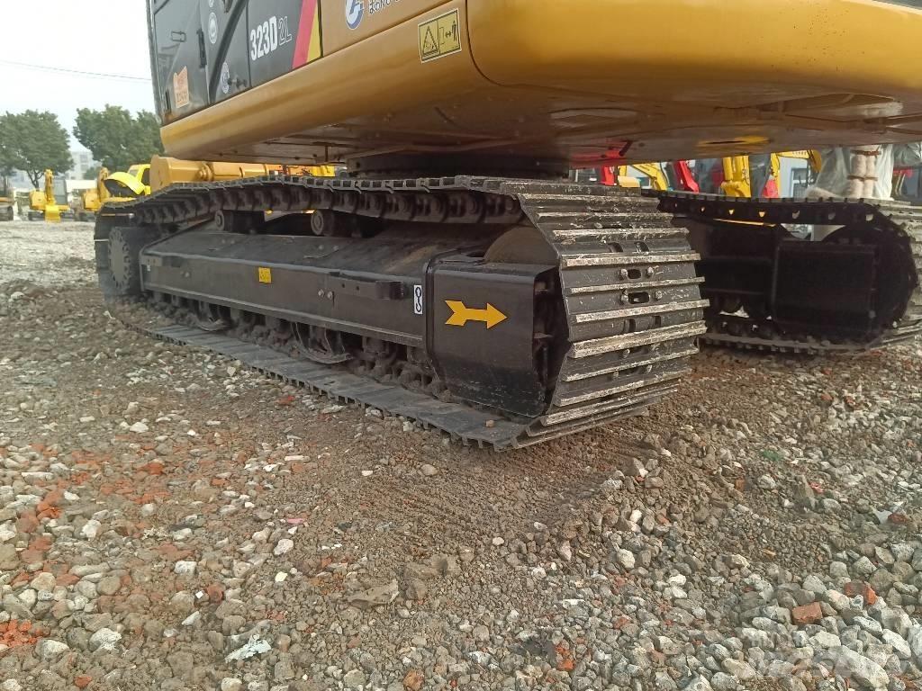CAT 323 D 大型油圧ショベル12t以上（パワーショベル・ユンボ）