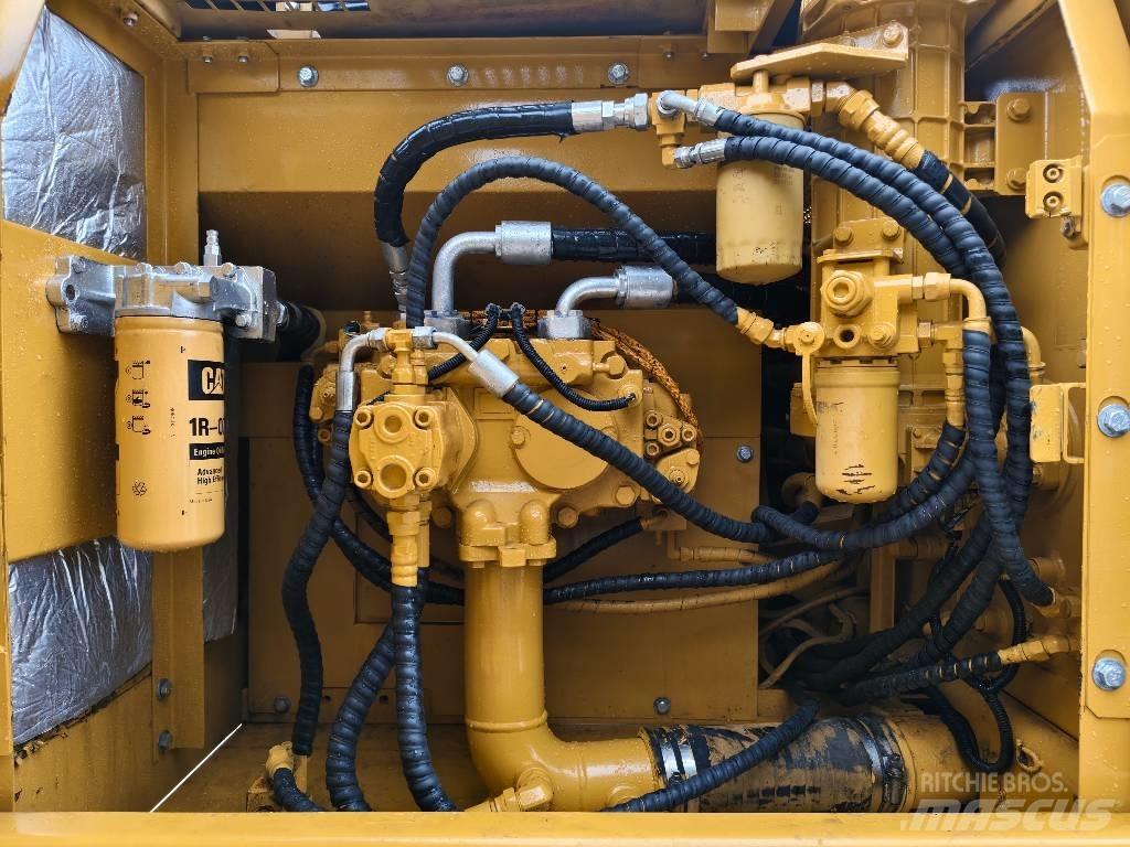 CAT 325 C 大型油圧ショベル12t以上（パワーショベル・ユンボ）