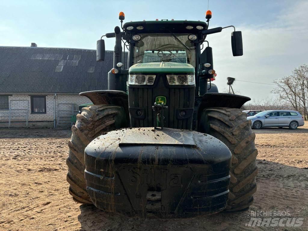 John Deere 7310R トラクター