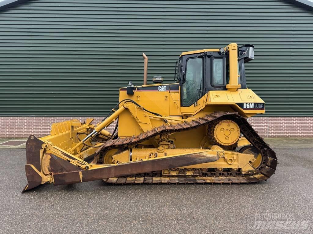 CAT D 6 M LGP ブルドーザー