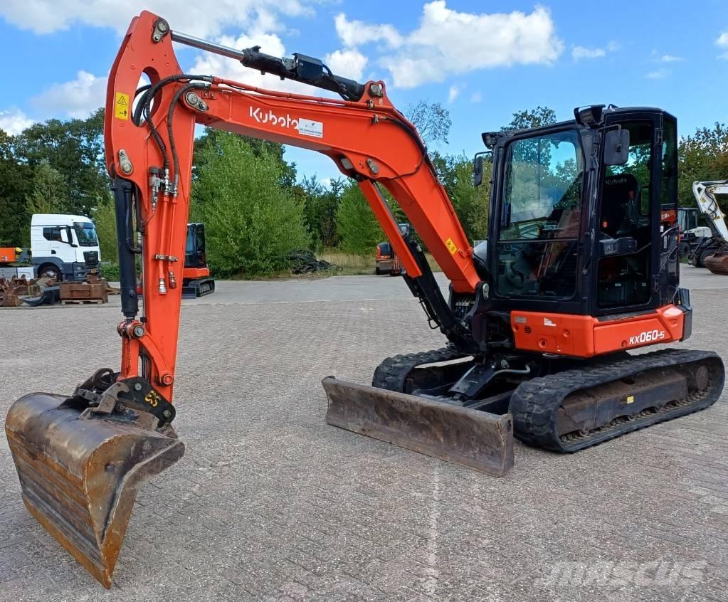 Kubota KX 060-5 ミニ油圧ショベル 7t以下（ミニユンボ・ミニディガー）