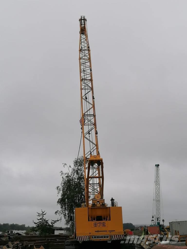 Liebherr HS 872 HD クローラクレーン