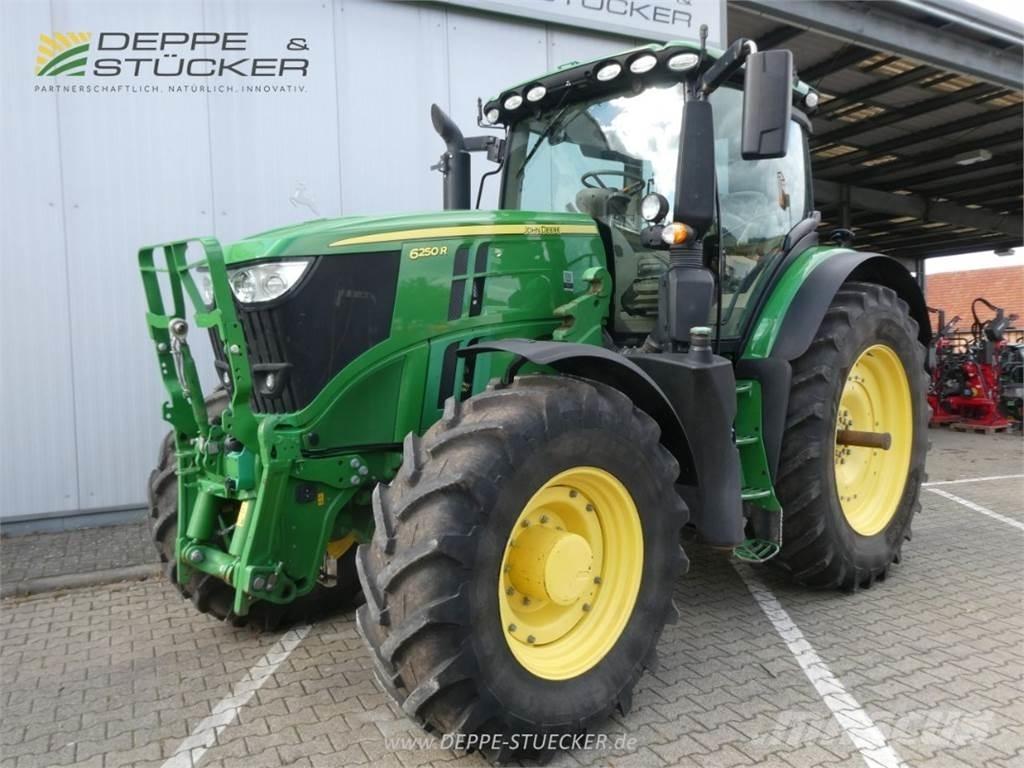 John Deere 6250R トラクター
