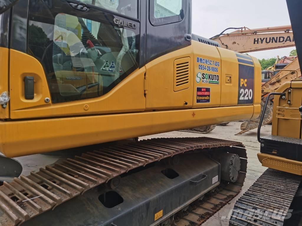 Komatsu PC220-7 大型油圧ショベル12t以上（パワーショベル・ユンボ）