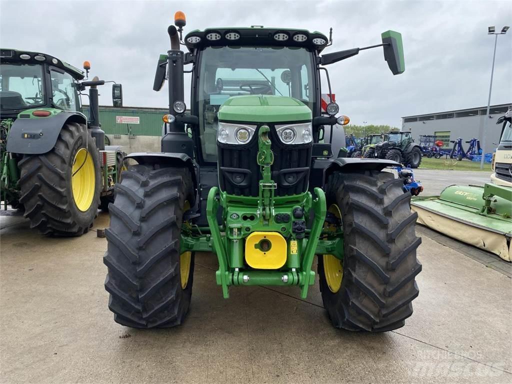 John Deere 6R 155 トラクター
