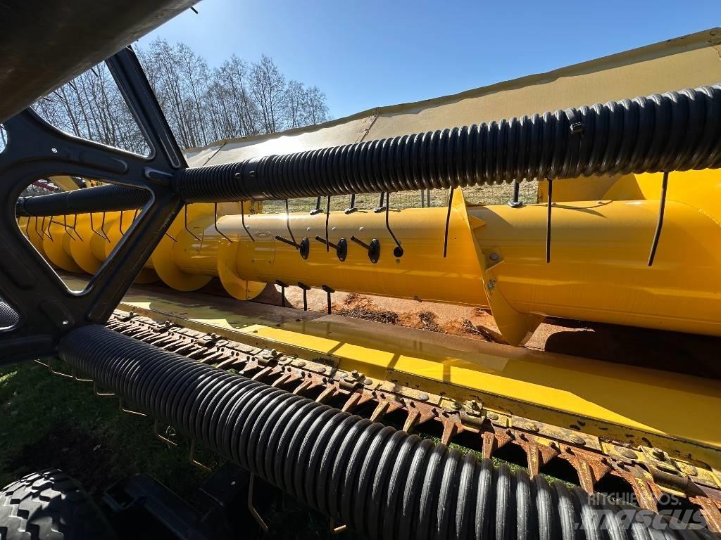 New Holland CX 8080 コンバイン