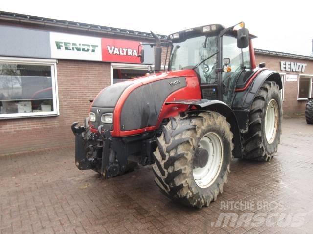Valtra T191 LS トラクター