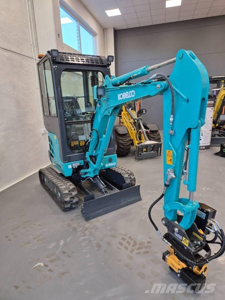 Kobelco SK 17 SR-3E ミニ油圧ショベル 7t以下（ミニユンボ・ミニディガー）