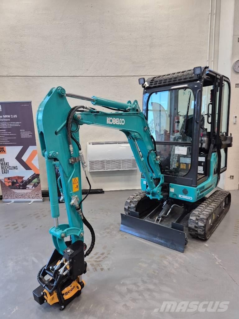 Kobelco SK 17 SR-3E ミニ油圧ショベル 7t以下（ミニユンボ・ミニディガー）