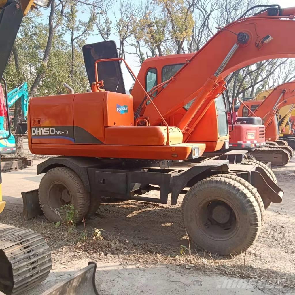 Doosan DH150W-7 ホイール式油圧ショベル（パワーショベル・ユンボ・バックホー）