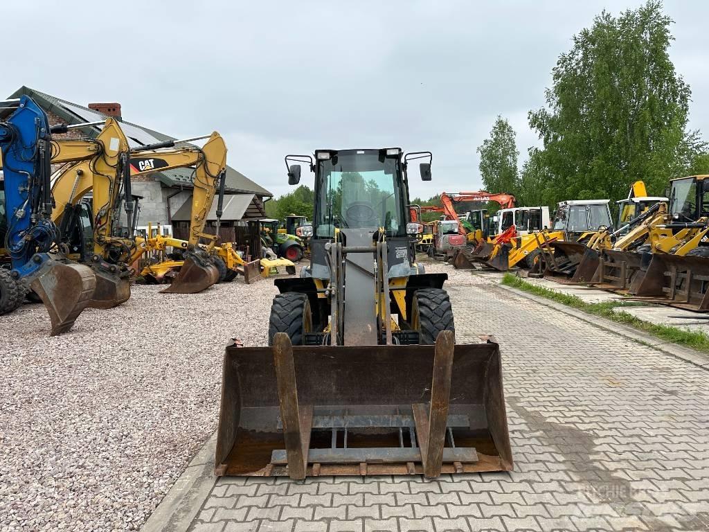 New Holland W 70 TC ホイールローダー・タイヤショベル