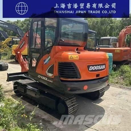 Doosan DX 60 大型油圧ショベル12t以上（パワーショベル・ユンボ）
